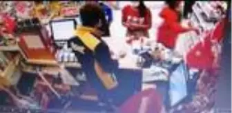 Akaryakıt istasyonunda tırnakçılık anları kamerada