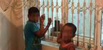 Alacaklısının çocuklarını kaçırıp pencereye kelepçeledi! Yetmedi, yolladığı fotoğraflarla babayı tehdit etti