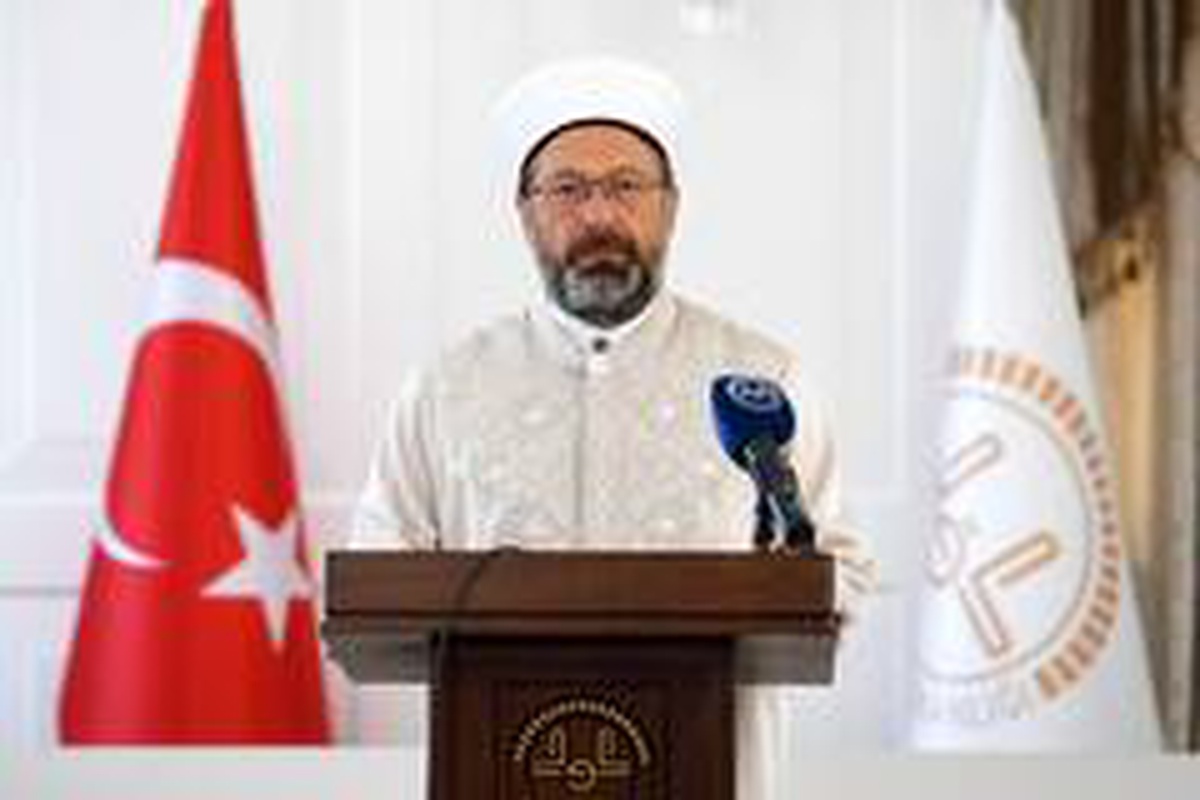 Diyanet İşleri Başkanı Erbaş\'tan Kovid-19\'la mücadelede birlik ve beraberlik vurgusu Açıklaması