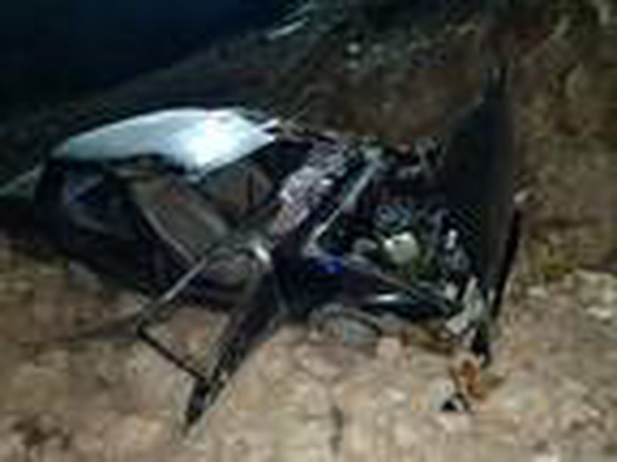 Elazığ\'da otomobil şarampole devrildi: 5 yaralı