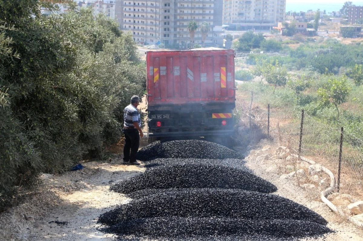 Erdemli Belediyesi, asfaltı kendi tesislerinde üretiyor