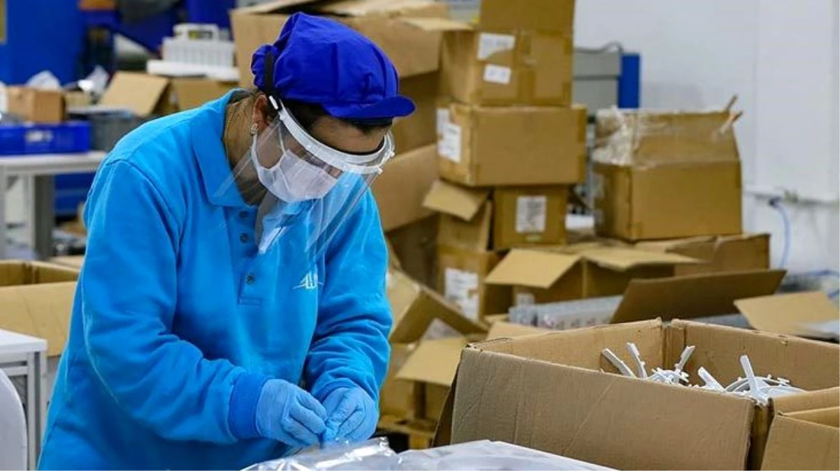 Japon uzmanlar, plastik siperliklerle ilgili tartışmalara son noktayı koydu: Koronavirüse karşı etkisiz