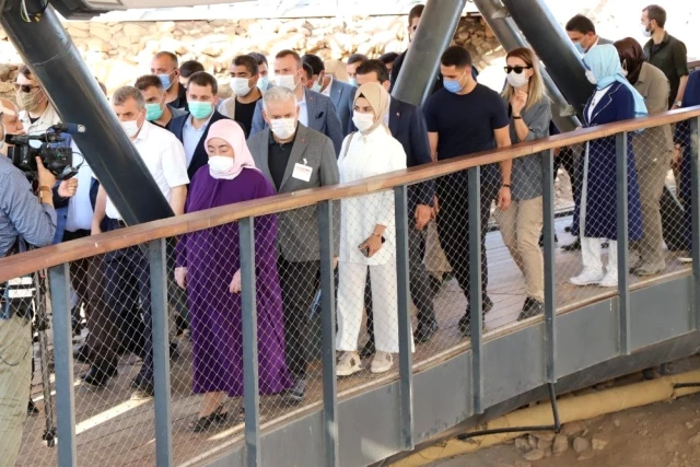 Koronavirüsü yenen Binali Yıldırım ve eşi Semiha Yıldırım, ilk ziyaretini Göbeklitepe'ye yaptı