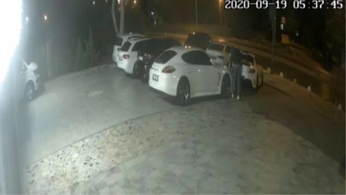 Lüks otomobillerden far çalan hırsızlar kamerada
