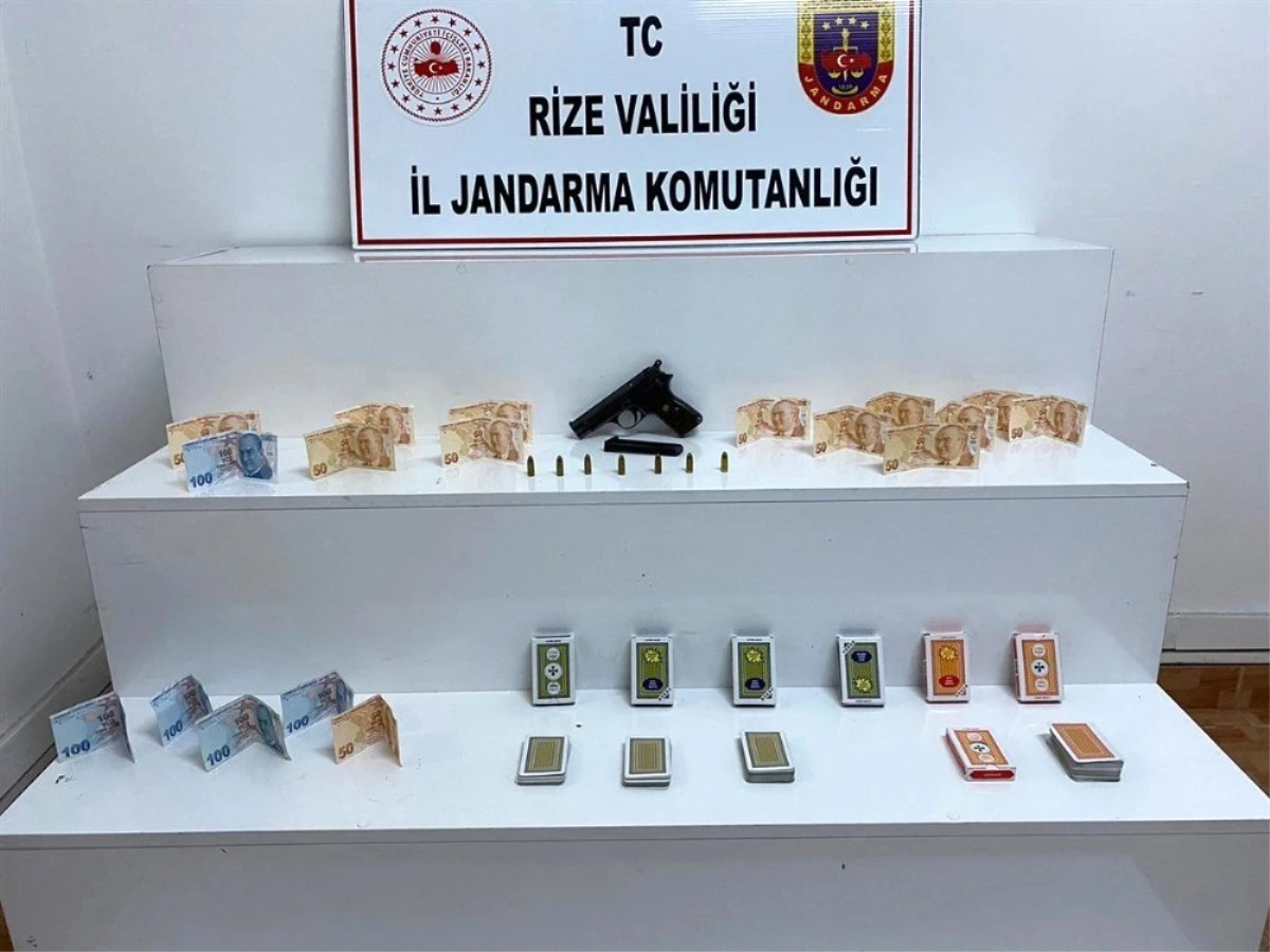 Son Dakika | Pandemide evde kumar oynadılar, toplam 37 bin 350 TL para cezasına çarptırıldılar