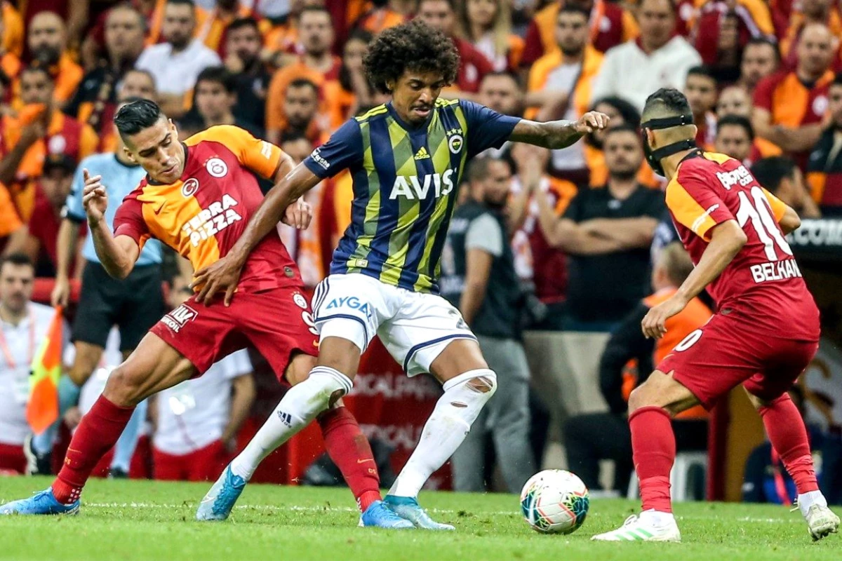 Son Dakika: Galatasaray - Fenerbahçe derbisini Ali Palabıyık yönetecek