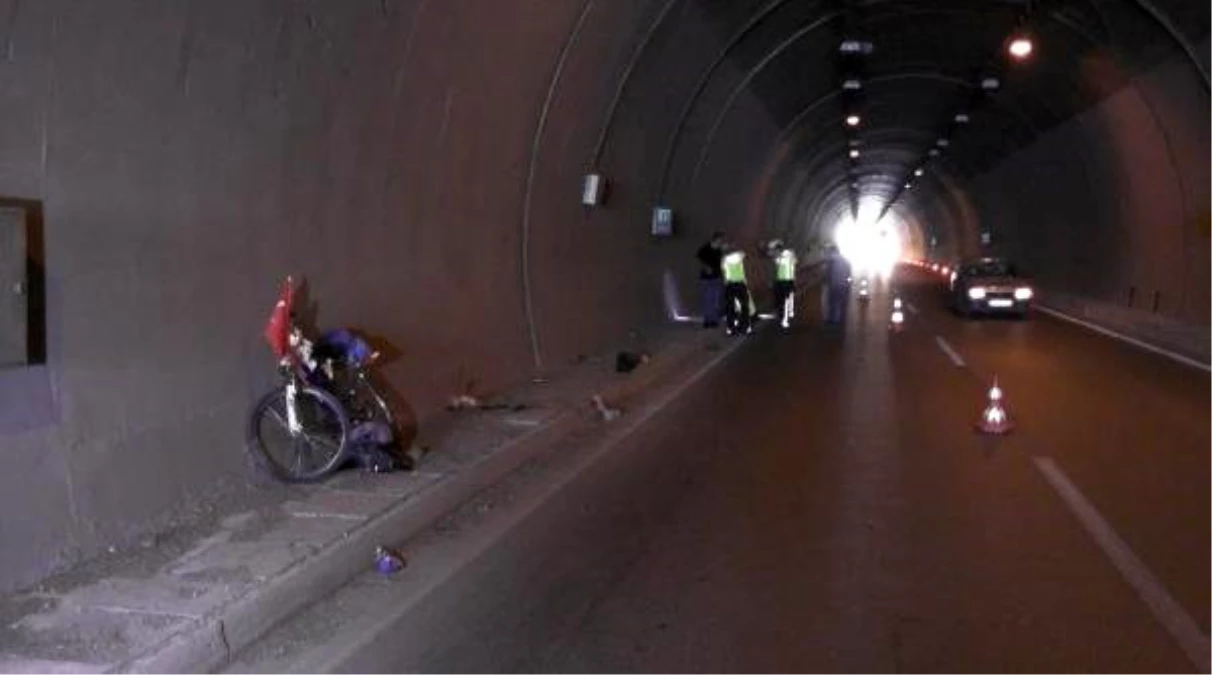 Son Dakika: Tünelde kamyonun çarptığı bisikletli öldü