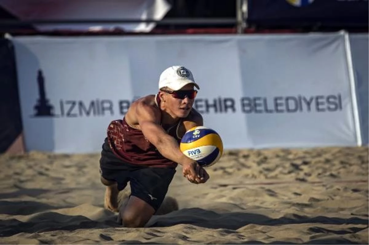 U22 Plaj Voleybolu Şampiyonası İzmir\'de başlıyor