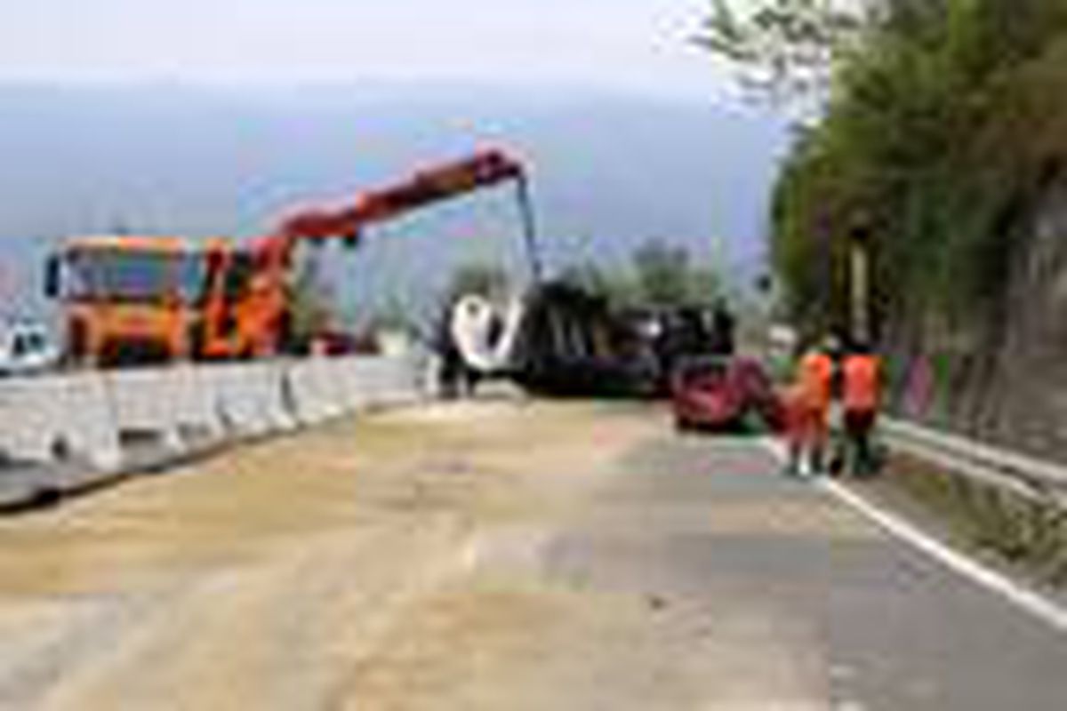 TANKER YOLDAN KALDIRILDI
