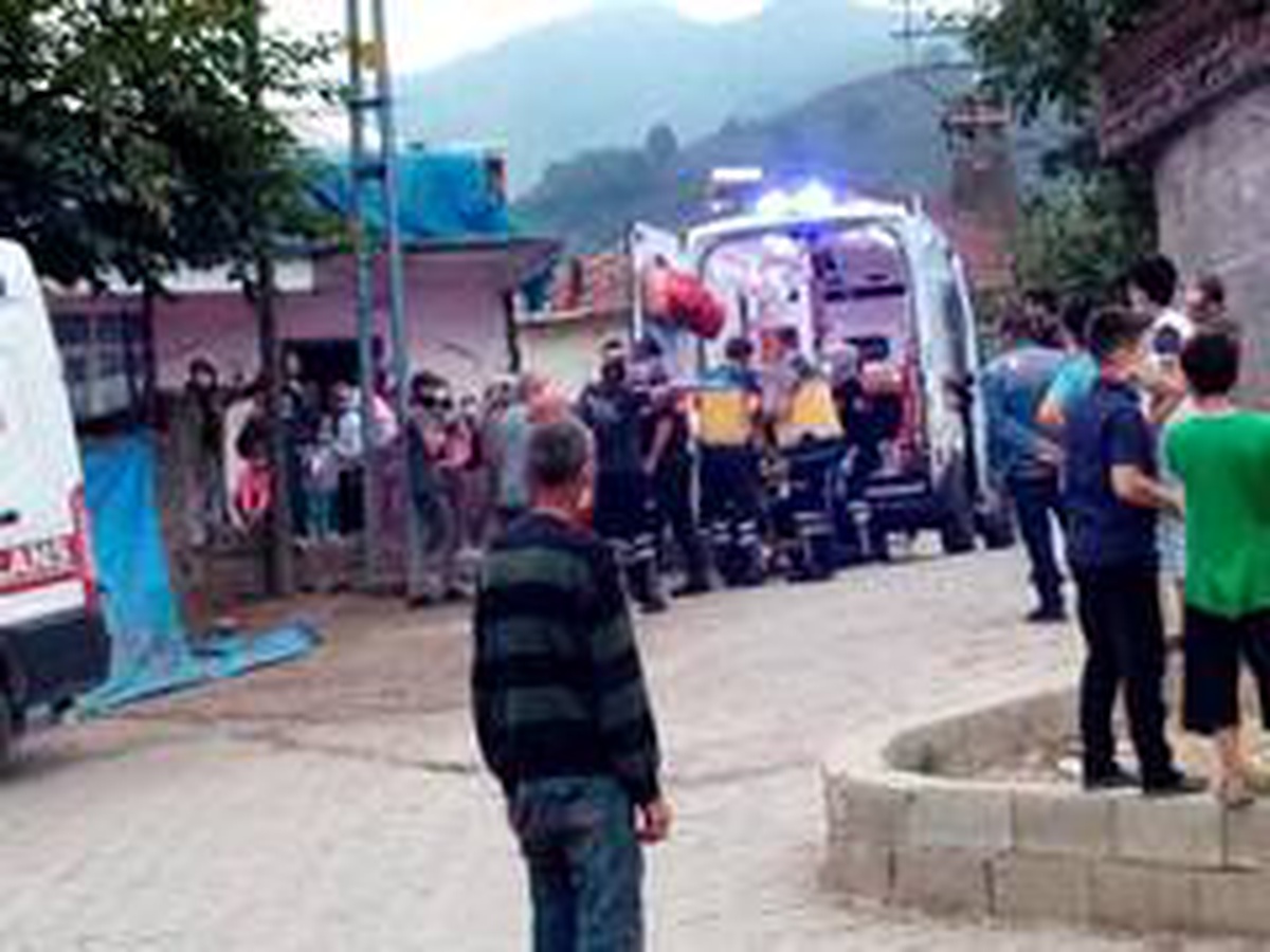 Zonguldak\'ta patpat kazası: 3 yaralı