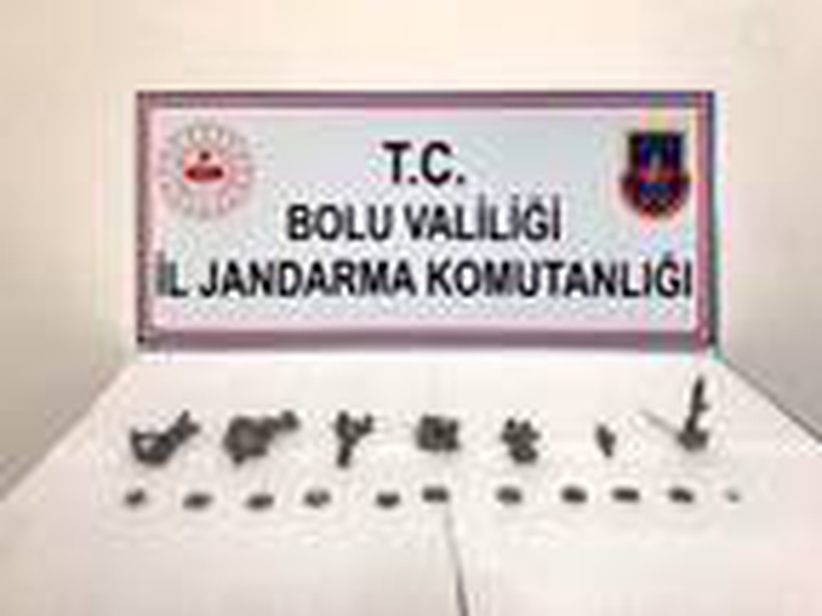 Son dakika haber | Bolu\'da 11 tarihi sikke ve 7 heykel ele geçirildi