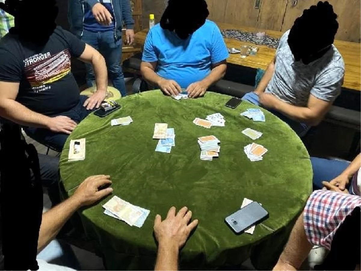İYİ Parti Rize İl Başkan Yardımcısı ve 8 kişi evde kumar oynarken yakalandı