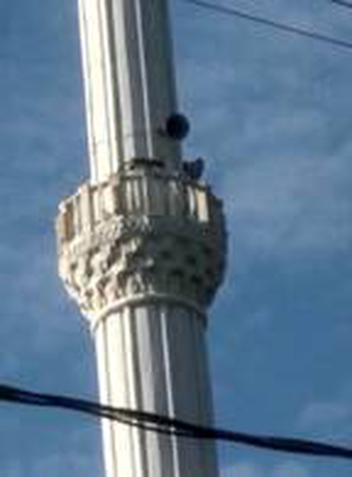 Tilkinin minareye çıktığı anlar kamerada