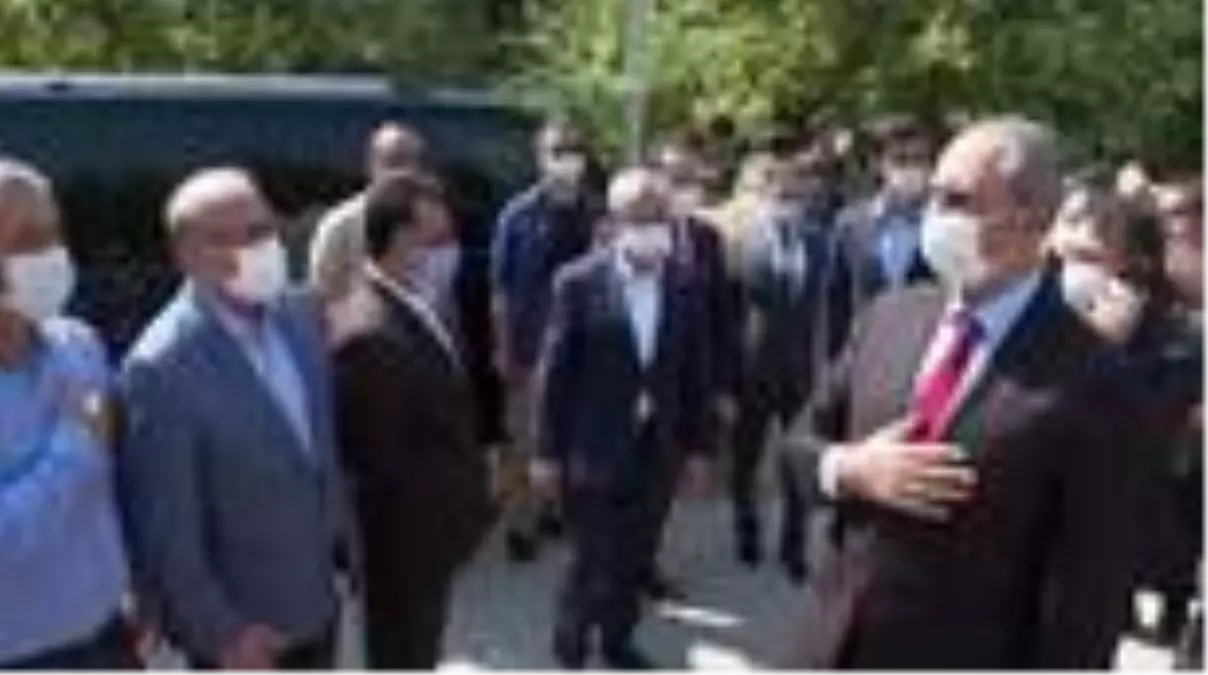 Adalet Bakanı Gül\'den merhum milletvekili Yüksel\'in kabrine ziyaret