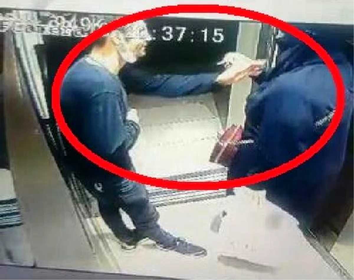 Asansördeki kadını taciz edip "gel" işareti yaptı! Kayıttaki kamerayı hesap edemedi