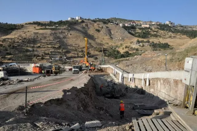 Son dakika gündem: Çevre ve Şehircilik Bakanı Kurum Şırnak'ta il değerlendirme toplantısına katıldı