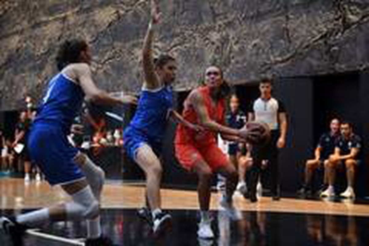 Müfide İlhan Kadın Basketbol Turnuvası başladı