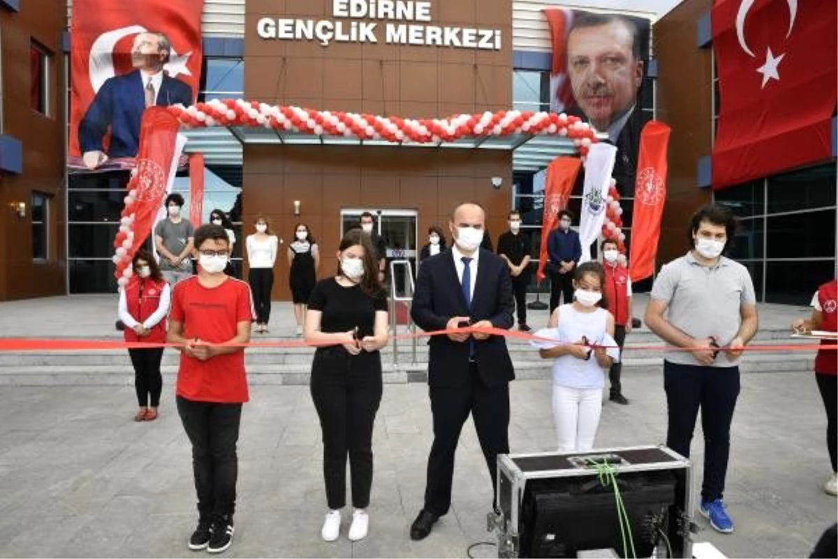 Son dakika... Cumhurbaşkanı Erdoğan, \'Edirne Deneyap Atölyeleri\'ni canlı bağlantı ile açtı