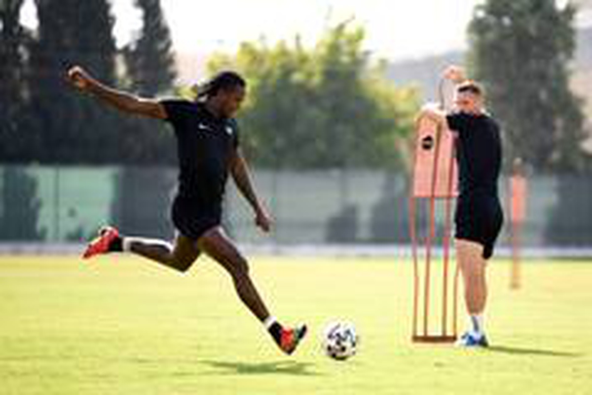 Denizlispor, Antalyaspor maçı hazırlıklarına sabah idmanı ile devam etti