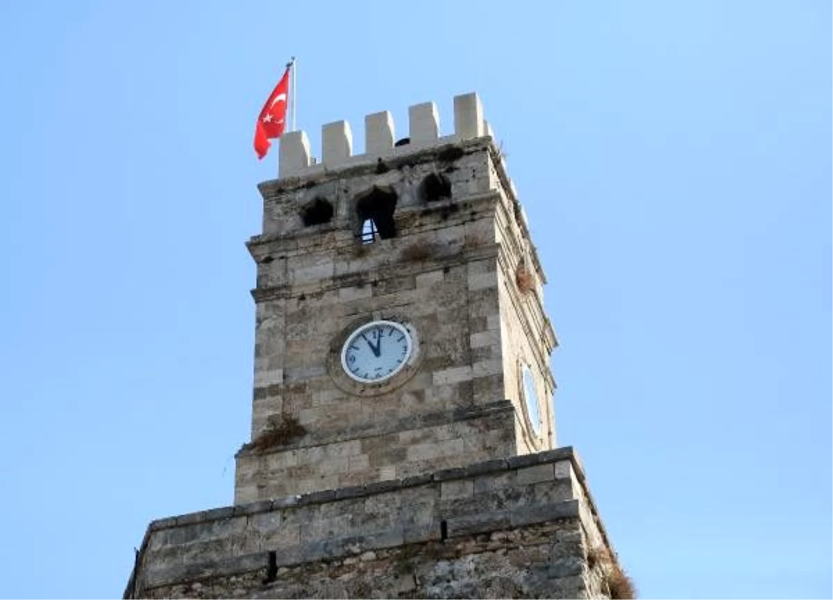 Antalya\'nın simgesi Saat Kulesi\'ne kubbe geliyor