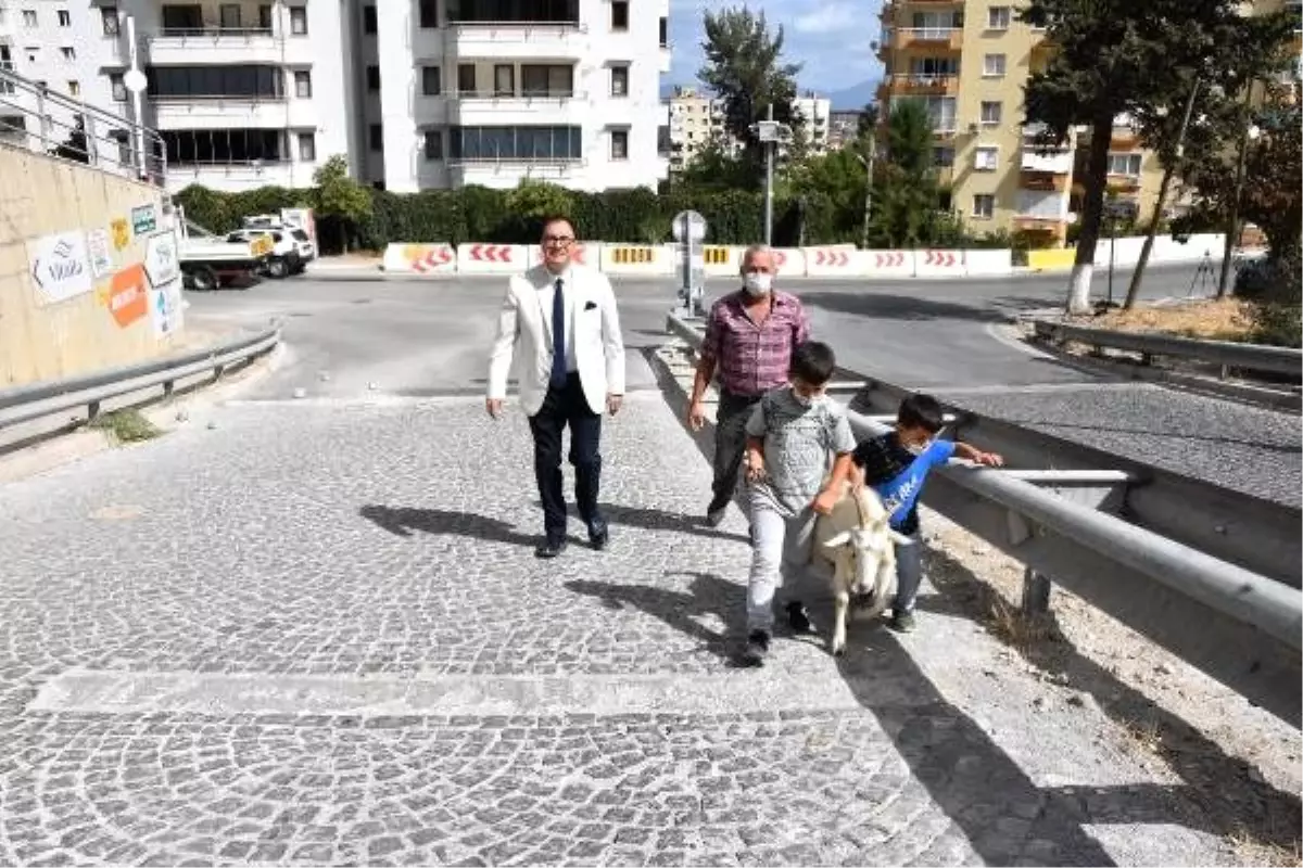 \'Eğimli yol\'a keçili protesto