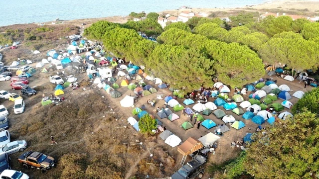 Şile'de kamp kuran 2 bin genç tedbirleri hiçe saydı