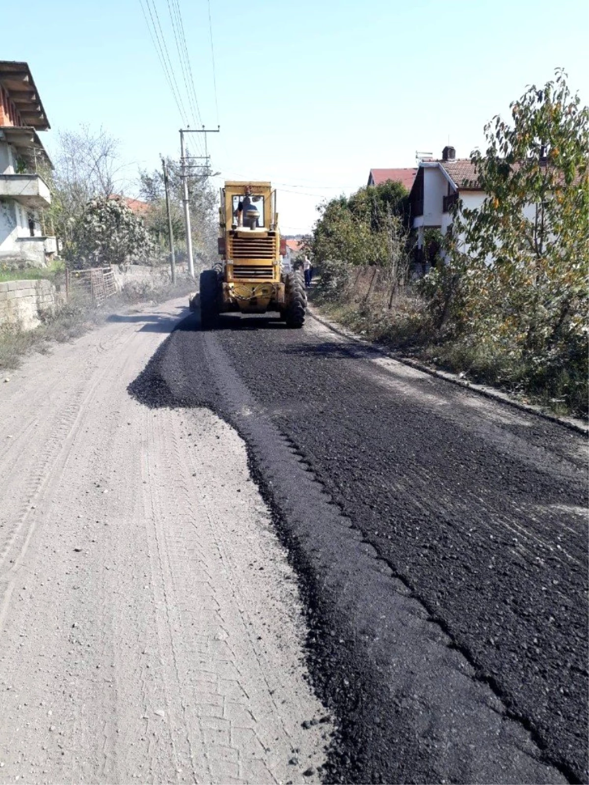 Başkan Aydın asfalt çalışmalarını inceledi