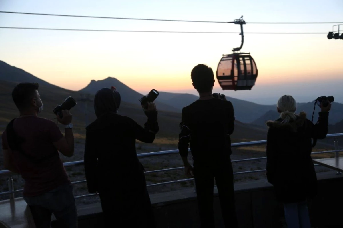 Büyükşehir\'den gökyüzü tutkunlarına "Erciyes astro fotoğrafçılık" hizmeti