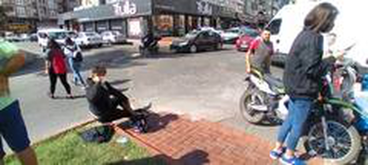 Ereğli\'de otomobil motosiklete çarptı: 1 yaralı