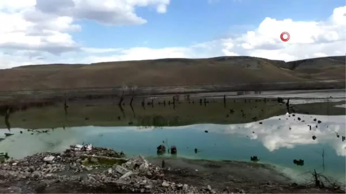 Kars\'ta baraj kapakları açılınca su seviyesi 30 metre düştü