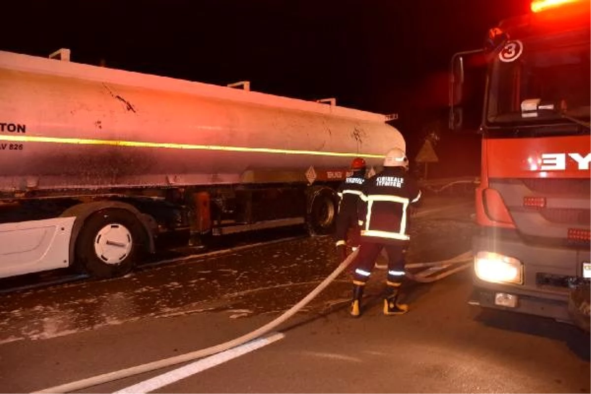 Kırıkkale\'de zift yüklü tanker yandı