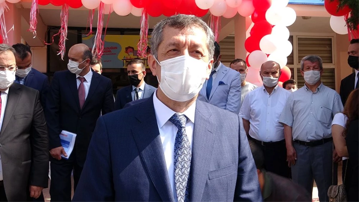 Milli Eğitim Bakanı Ziya Selçuk: "Bizim görevimiz okulları açmak"