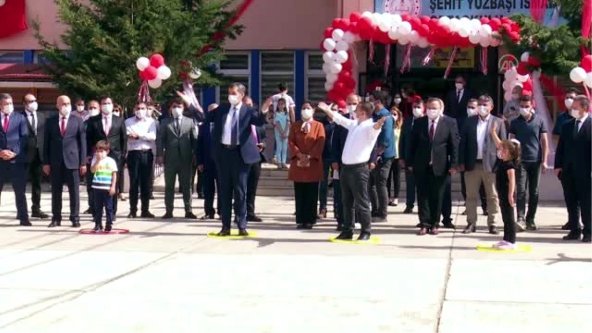 Son dakika haberi! Milli Eğitim Bakanı Ziya Selçuk, Dereli\'de okul ziyaret etti