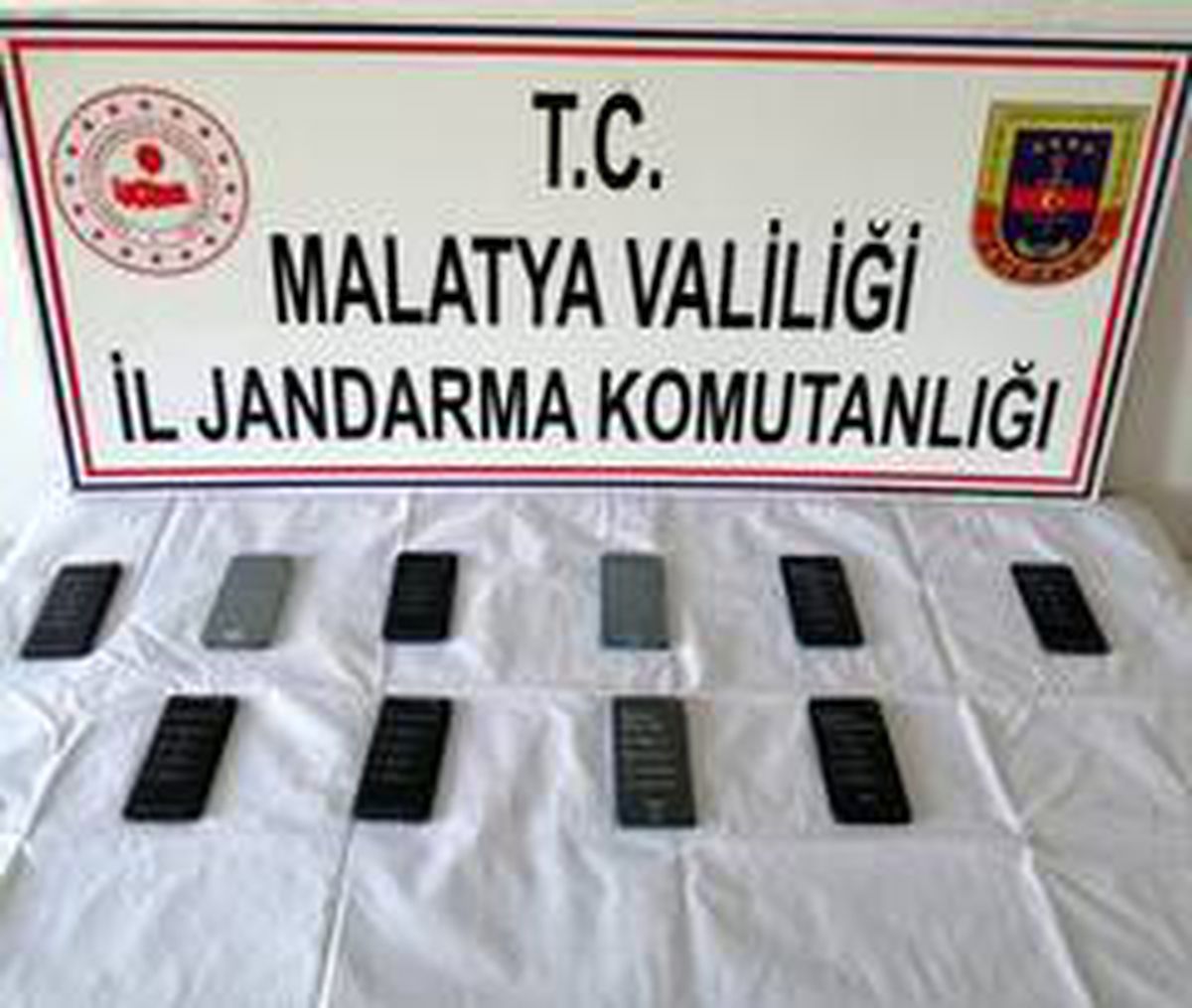 Yolcu otobüsüyle kaçakçılığa darbe