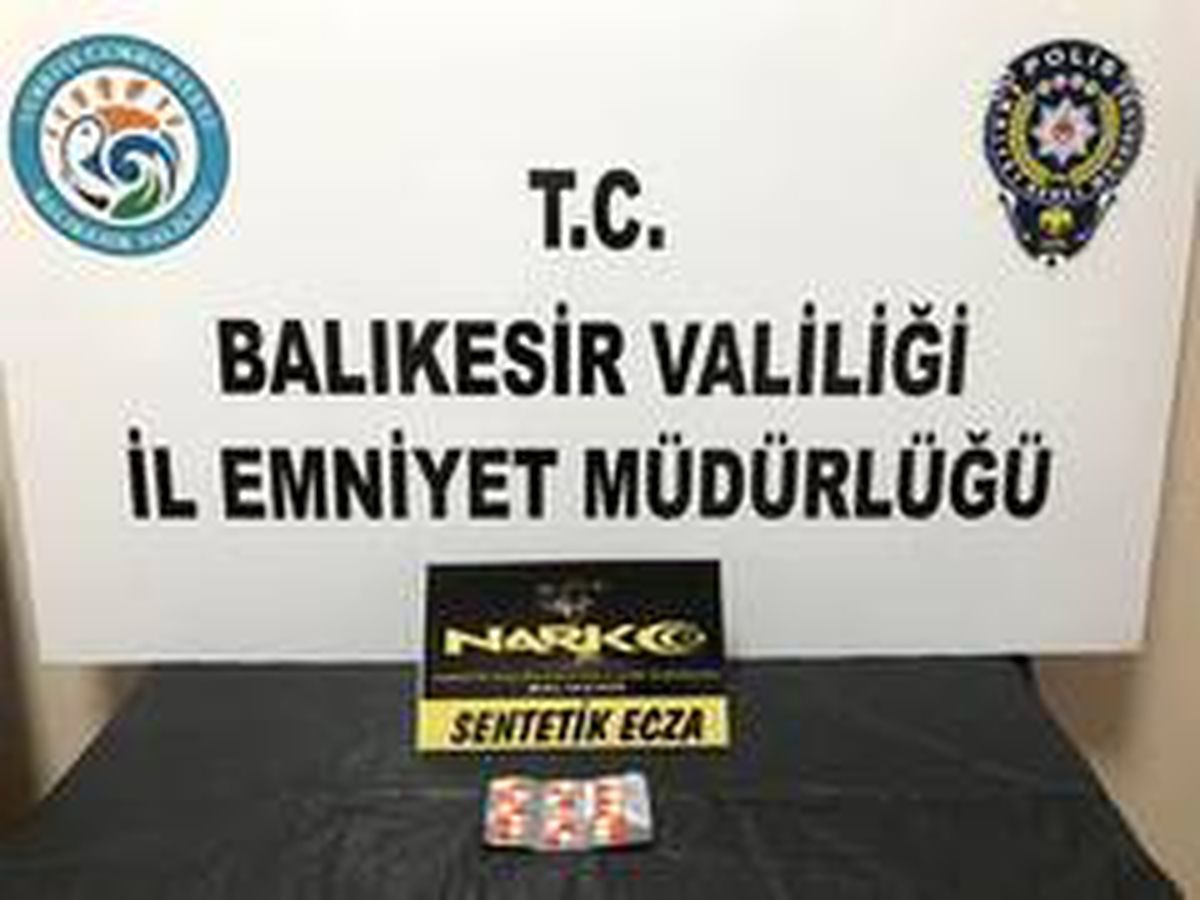 Balıkesir\'de uyuşturucu operasyonunda 9 şüpheliden 5\'i tutuklandı