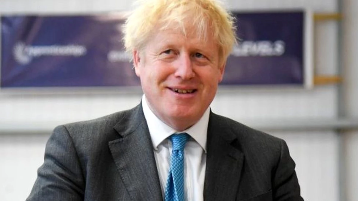 Koronavirüs: İngiltere Başbakanı Johnson önlemler hakkında yanlış bilgi verdiği için özür diledi