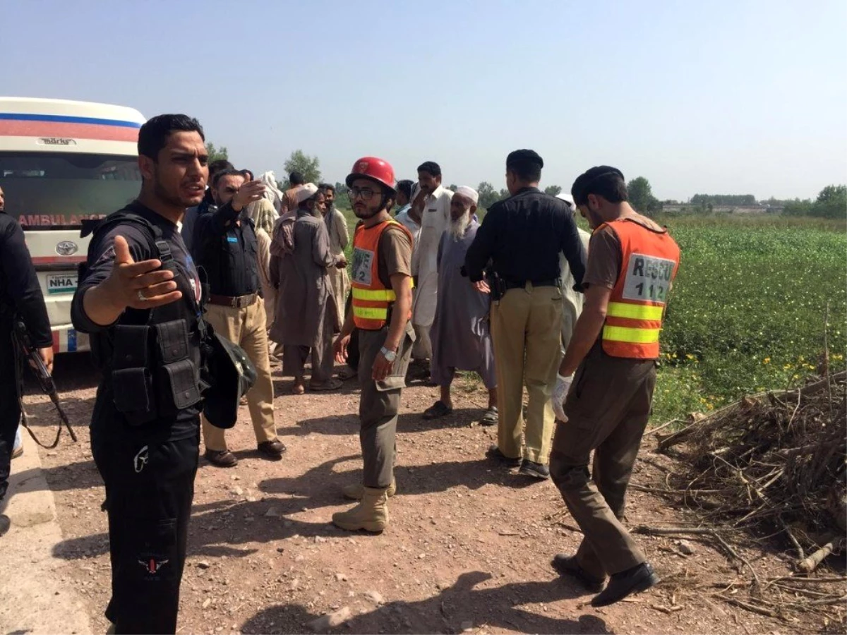 Pakistan\'da patlama: 5 ölü 2 yaralı