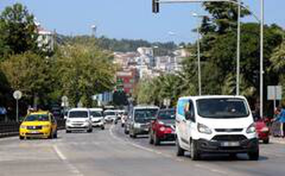 Samsun\'da trafiğe kaydı yapılan her 2 araçtan 1\'i beyaz renk