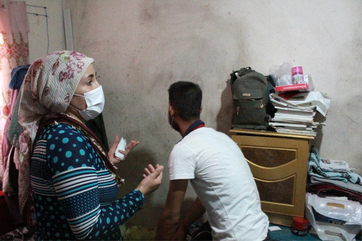 Gaziantep\'te 6 çocuklu aile 7 yıldır lağım suyu basan evde yaşıyor