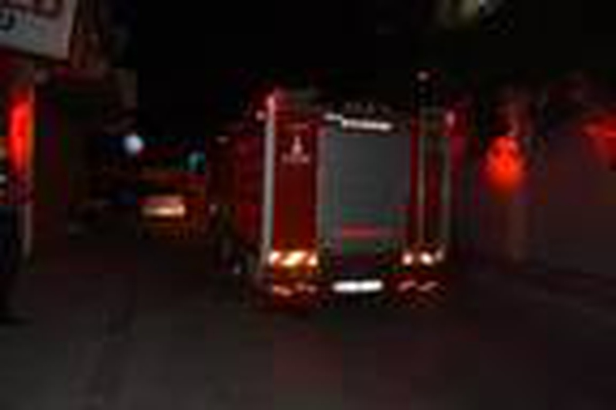 Son dakika haberi... İzmir\'de patlayan trafo paniğe neden oldu