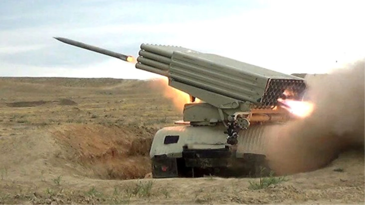 Azerbaycan Ermenistan\'a ait 200 tank ve 30 hava savunma sistemini imha etti