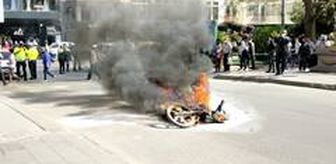 Son dakika haber | Cezaya sinirlenip motosikleti ateşe verdi