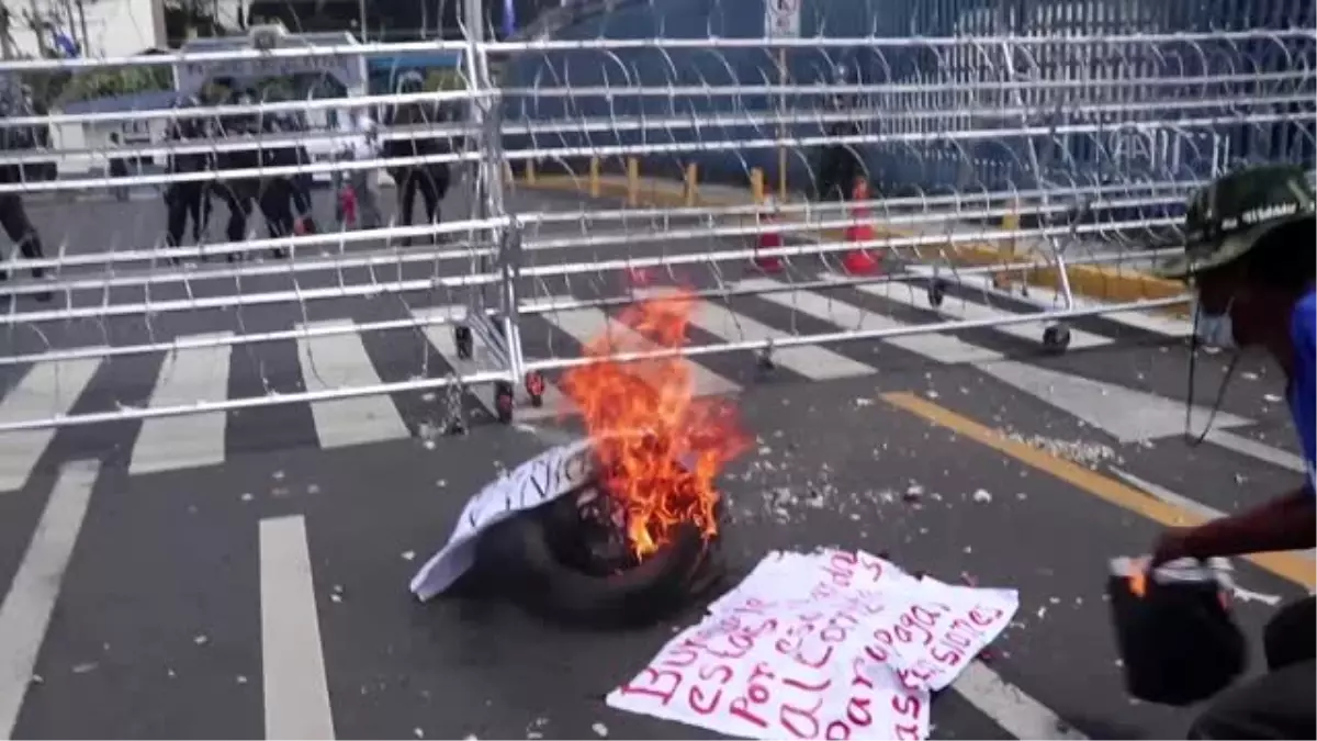 Son dakika haberi | El Salvador\'da emekli askerler protesto düzenledi - SAN