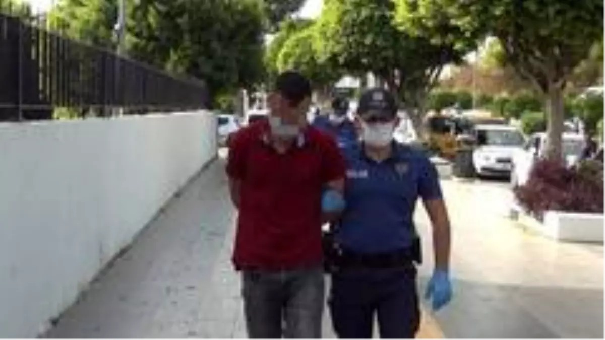 Kapalı çarşıdaki \'seç beğen hırsızlık\' şüphelisi yakalandı