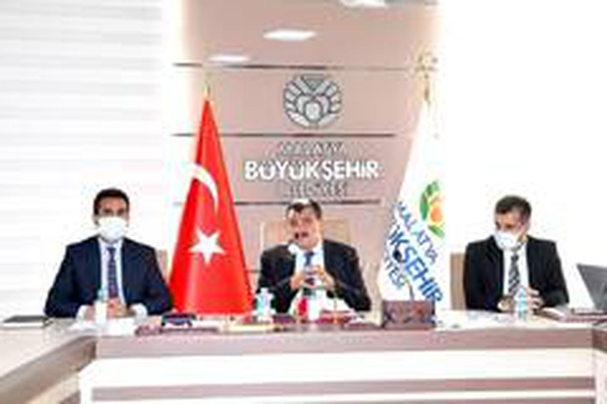 Başkan Gürkan\'dan tabela hassasiyeti