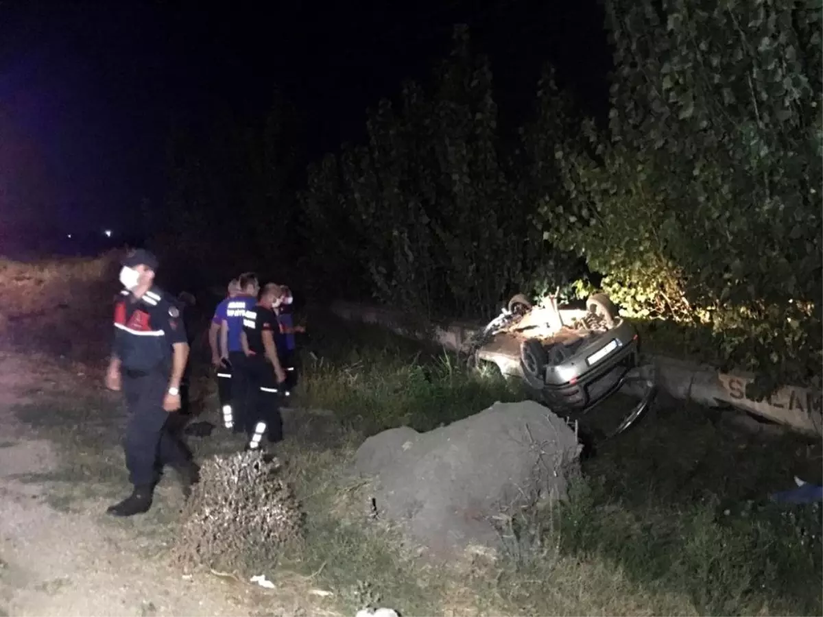 Son dakika: Ceyhan\'da trafik kazası: 2 ölü, 1 yaralı