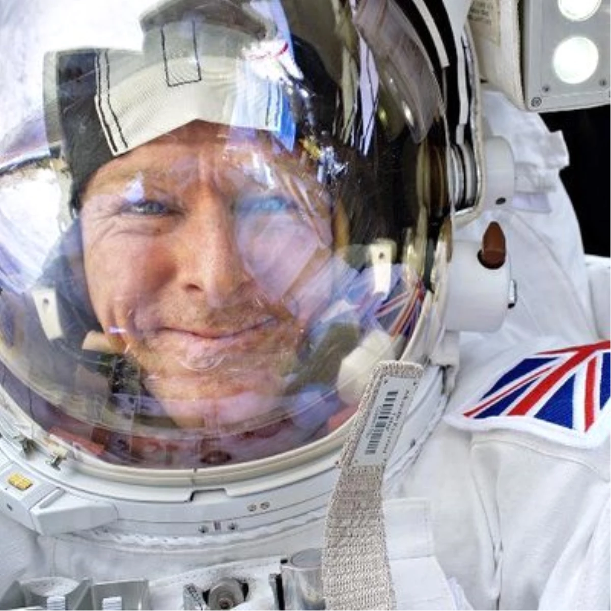 İngiliz Astronot: "Kainatta Hayat Var Ama Zeki Yaşam Formu Çok Az"