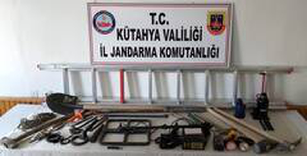 Jandarmadan kaçak kazı operasyonu