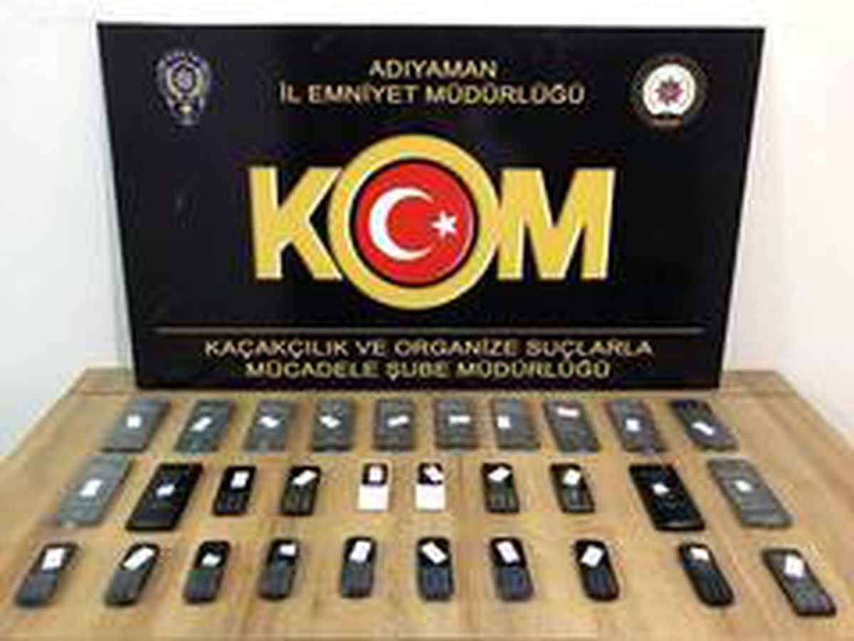 Kaçak cep telefonu ele geçirildi