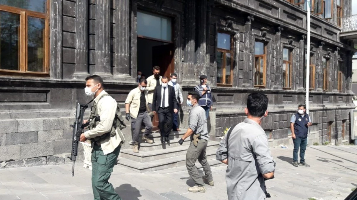 Kars Belediye Başkan Vekili olarak görevlendirilen Öksüz, göreve başladı